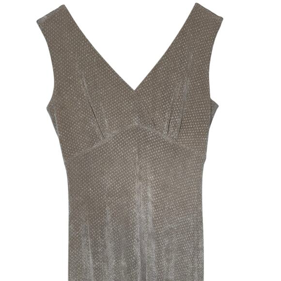 En Francais Huey Waltzer Sleeveless Maxi Dress - Picture 2 of 4